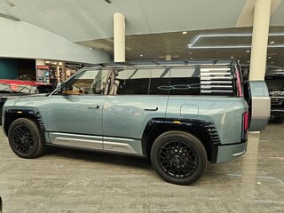 2024 BYD Yangwang U8 49 kWh, зелёный, 14500000 рублей, вид 4