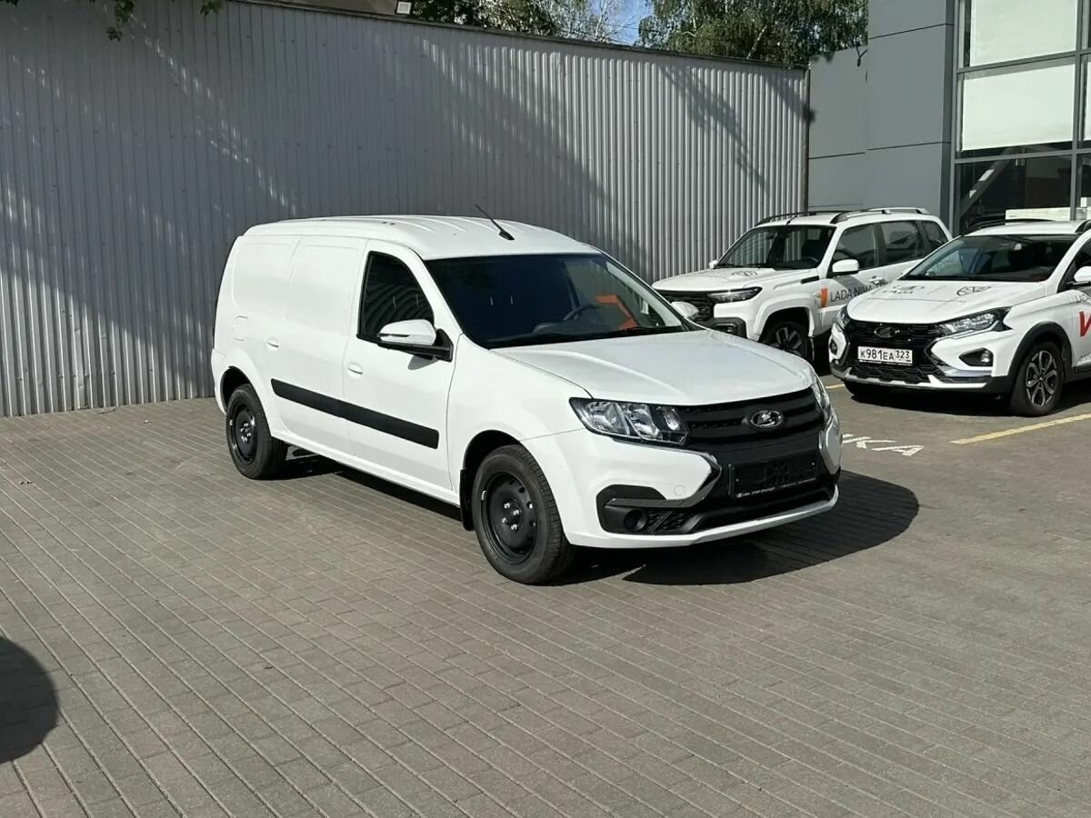 Открыть фотографии: Lada (ВАЗ) Largus I Рестайлинг