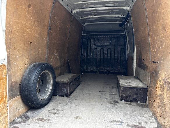 2007 Iveco Daily, белый, 700000 рублей - вид 3