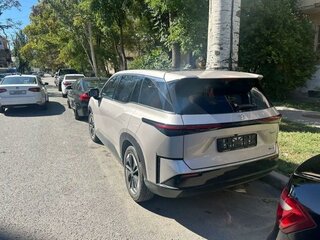 2026 Toyota bZ3X 58.3 kWh, серебристый, 2939000 рублей, вид 4