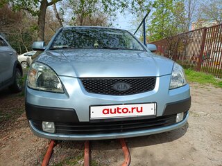 2009 Kia Rio II, серебристый, 600000 рублей, вид 2