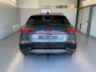 2026 Audi Q3 Sportback TFSI III (FJ), серый, 4980000 рублей, вид 5