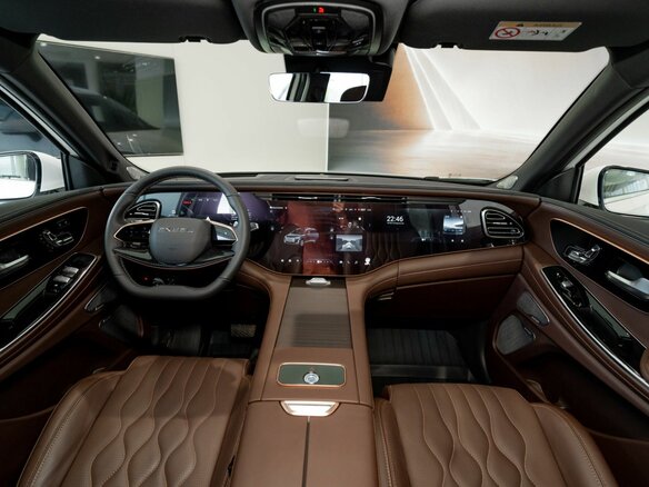 2025 Exeed VX I Рестайлинг, серебристый, 5854060 рублей - вид 9