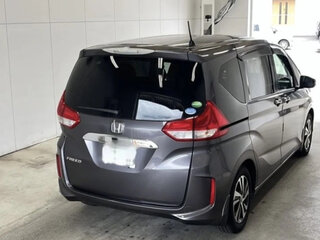 2018 Honda Freed II, серый, 1250000 рублей, вид 2
