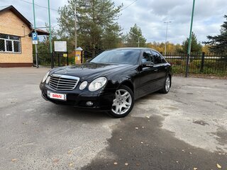 2004 Mercedes-Benz E-Класс 200 III (W211, S211), чёрный, 1350000 рублей, вид 1