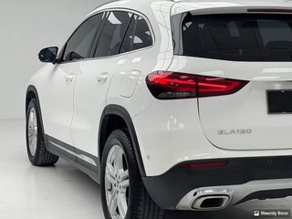 2022 Mercedes-Benz GLA 180 II (H247), белый, 2517000 рублей, вид 4