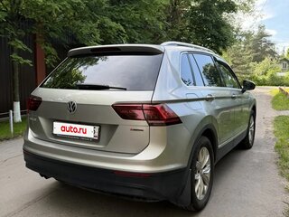 2019 Volkswagen Tiguan II, серебристый, 2570000 рублей, вид 5