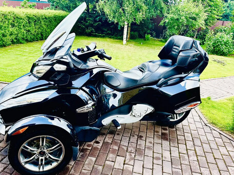 2010 BRP Can-Am Spyder, чёрный, 1100000 рублей, вид 3