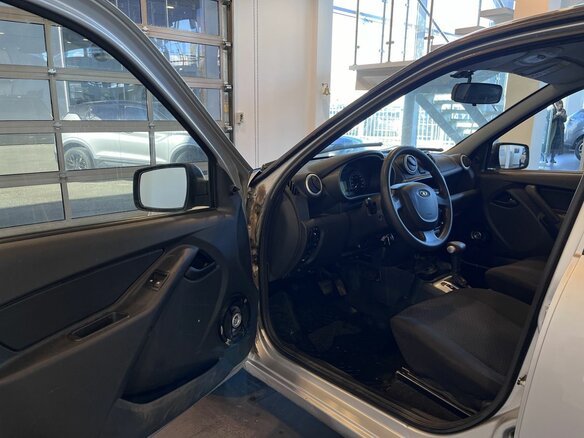 2014 Lada (ВАЗ) Granta I, серебристый, 451000 рублей - вид 20