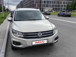 2012 Volkswagen Tiguan I Рестайлинг, серебристый, 1050000 рублей, вид 2