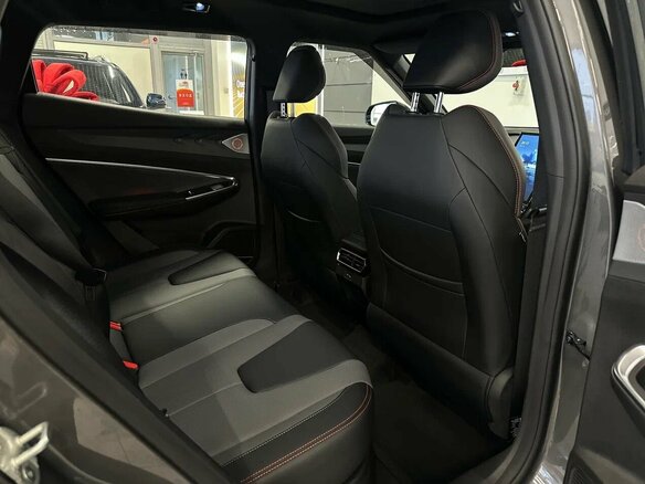 2026 Geely Cityray, серый, 3351141 рублей - вид 19