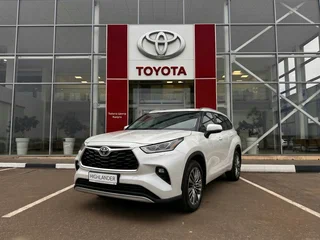 Toyota Highlander IV (XU70)