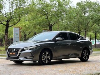 2022 Nissan Sylphy IV (B18), белый, 1390000 рублей, вид 2
