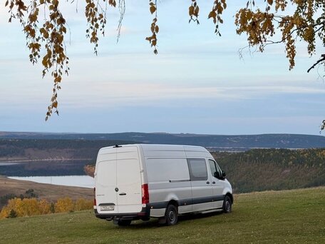 2021 Mercedes-Benz Sprinter, белый, 5300000 рублей, вид 2