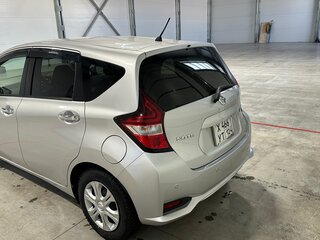 2020 Nissan Note e-Power II Рестайлинг, серый, 1190000 рублей, вид 5