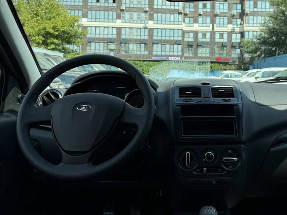 2026 Lada (ВАЗ) Granta I Рестайлинг, чёрный, 848000 рублей - вид 5