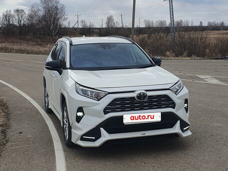 2020 Toyota RAV4 V (XA50), белый, 2930000 рублей, вид 3