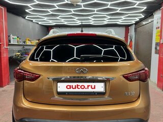 2010 Infiniti FX37 II (S51), золотистый, 1600000 рублей, вид 5