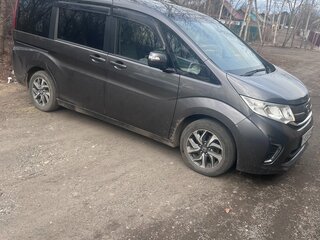 2015 Honda Stepwgn V, серый, 1750000 рублей, вид 2