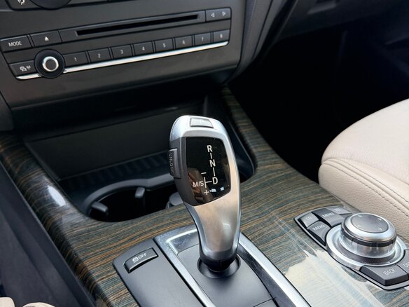 2012 BMW X3 20d xDrive II (F25), белый, 1695000 рублей - вид 16