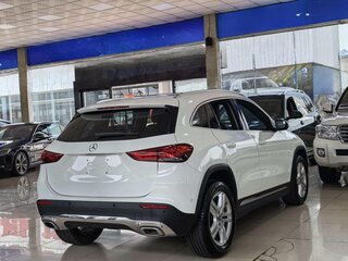 2022 Mercedes-Benz GLA 180 II (H247), белый, 2680000 рублей, вид 4