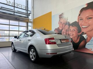 2018 Skoda Octavia III (A7) Рестайлинг, серебристый, 1329000 рублей, вид 4