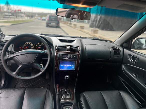 2002 Mitsubishi Galant VIII Рестайлинг, чёрный, 500000 рублей - вид 9