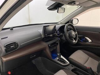2022 Toyota Yaris Cross I, белый, 1490000 рублей, вид 5