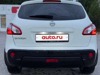 2011 Nissan Qashqai I Рестайлинг, белый, 1150000 рублей, вид 2