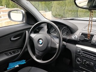 2011 BMW 1 серии 116i I (E81/E82/E87/E88) Рестайлинг, белый, 900000 рублей, вид 5