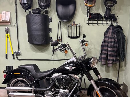 2012 Harley-Davidson Fat Boy, чёрный, 950000 рублей, вид 1
