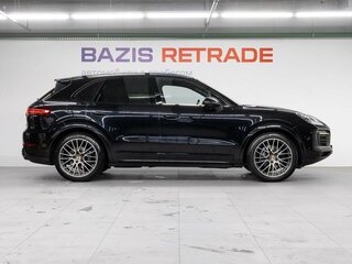 2019 Porsche Cayenne III, чёрный, 6350000 рублей, вид 4