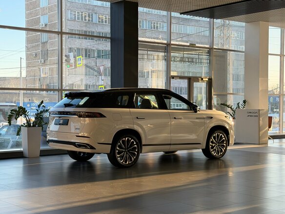 2026 Jaecoo J8, белый, 4645000 рублей - вид 1