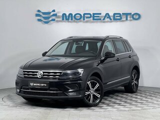 2017 Volkswagen Tiguan II, чёрный, 2150000 рублей, вид 1