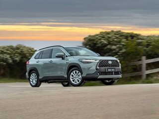 2026 Toyota Corolla Cross I Рестайлинг, серый, 3790000 рублей, вид 5
