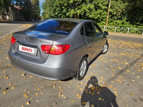 2011 Hyundai Elantra IV (HD), серый, 550000 рублей, вид 4