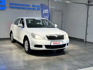 2011 Skoda Octavia II (A5) Рестайлинг, белый, 725000 рублей, вид 3