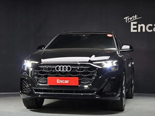 2023 Audi Q8 55 TFSI I (4M) Рестайлинг, чёрный, 7880000 рублей, вид 2
