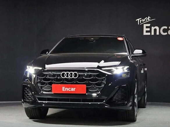 2023 Audi Q8 55 TFSI I (4M) Рестайлинг, чёрный, 7880000 рублей - вид 1