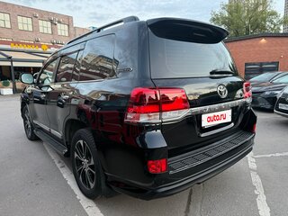 2018 Toyota Land Cruiser 200 Series Рестайлинг 2, чёрный, 7200000 рублей, вид 4