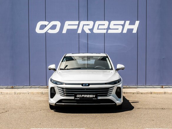 2024 FAW Bestune B70 I Рестайлинг, белый - вид 2
