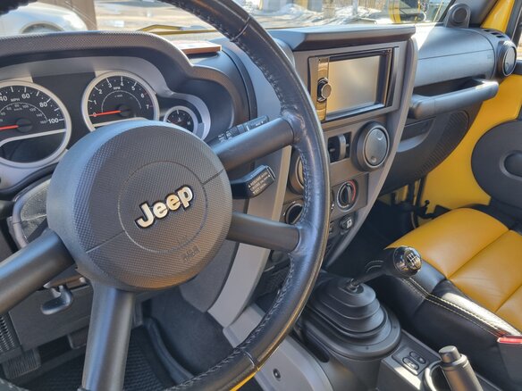 2008 Jeep Wrangler III (JK), жёлтый, 4050000 рублей - вид 14