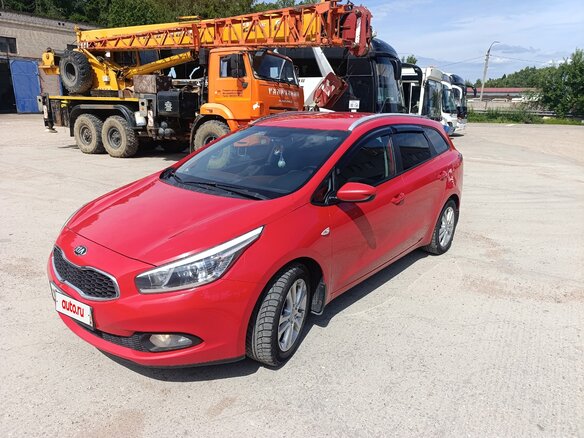 2014 Kia Ceed II, красный, 950000 рублей - вид 10