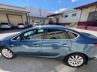 2013 Opel Astra J Рестайлинг, синий, 880000 рублей, вид 3