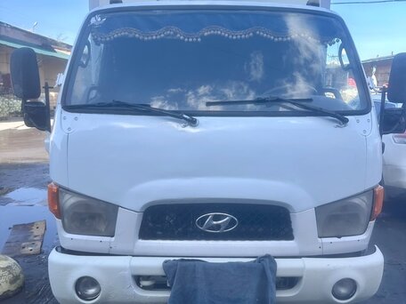 2009 Hyundai Mighty, белый, 1400000 рублей, вид 1