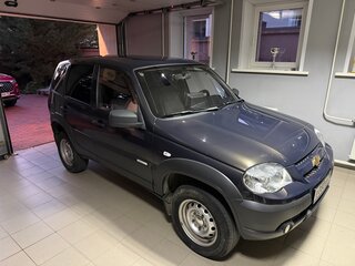2013 Chevrolet Niva I Рестайлинг, коричневый, 600000 рублей, вид 2