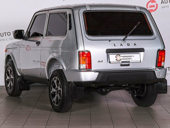 2019 Lada (ВАЗ) 2121 (4x4) Urban I Рестайлинг, серебристый, 680000 рублей - вид 1