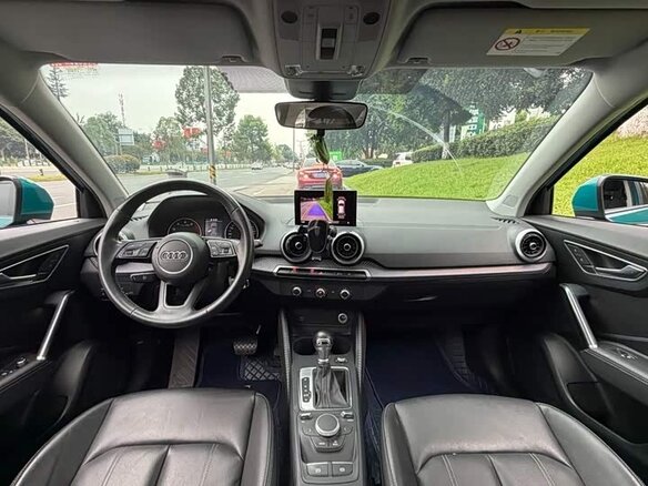 2022 Audi Q2 L 35 TFSI I Рестайлинг, голубой, 1710000 рублей - вид 5