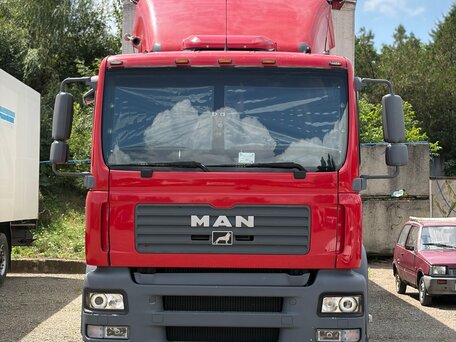 2008 MAN TGA, красный, 3550000 рублей, вид 4