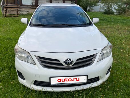 2013 Toyota Corolla X (E140, E150) Рестайлинг, белый, 1200000 рублей, вид 1